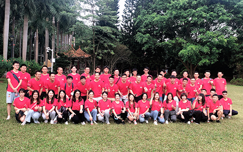 “不忘初心，砥礪前行”徒步登山團建活動圓滿結束